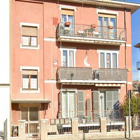 Appartamento Privato A Piacenza Con 3 Camere Matrimoniali Exterior photo