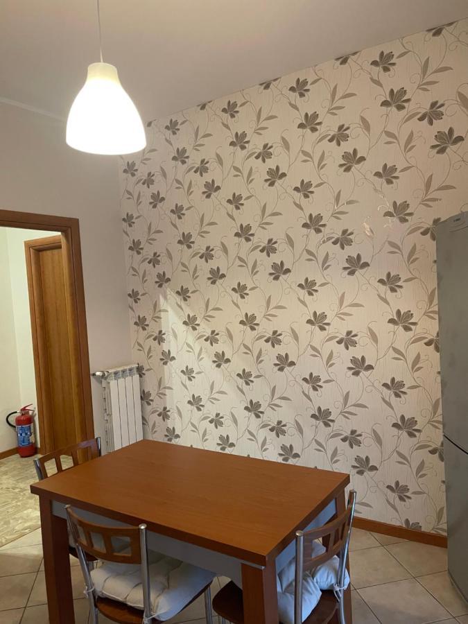 Appartamento Privato A Piacenza Con 3 Camere Matrimoniali Exterior photo