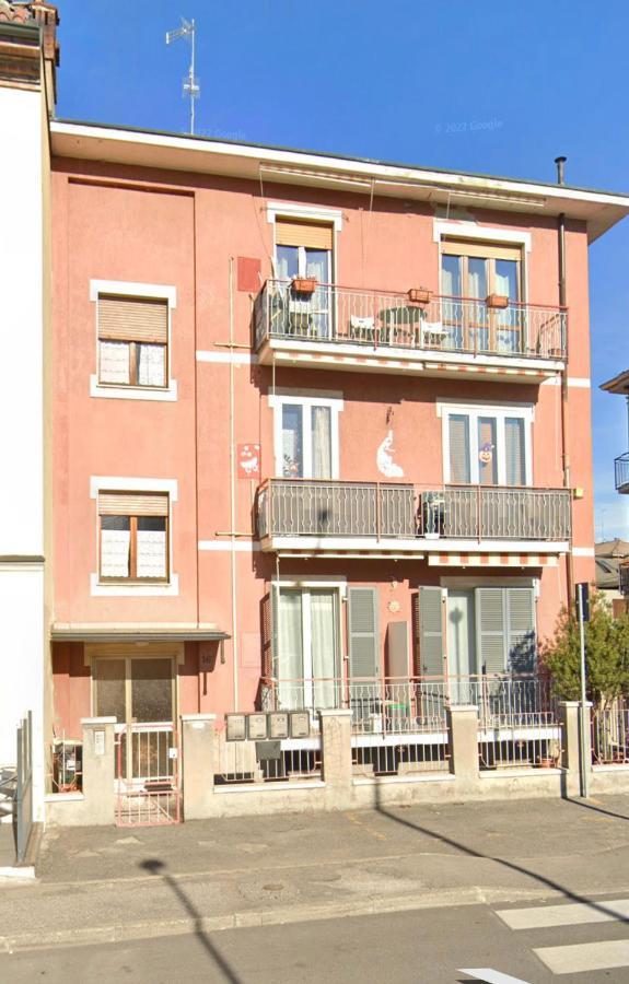 Appartamento Privato A Piacenza Con 3 Camere Matrimoniali Exterior photo